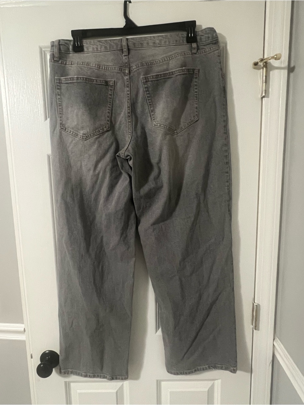 Target Wild Fable Women’s Mid-Rise 90’s Gray Relaxed Fit jeans Knee Distress - Picture 2 of 2